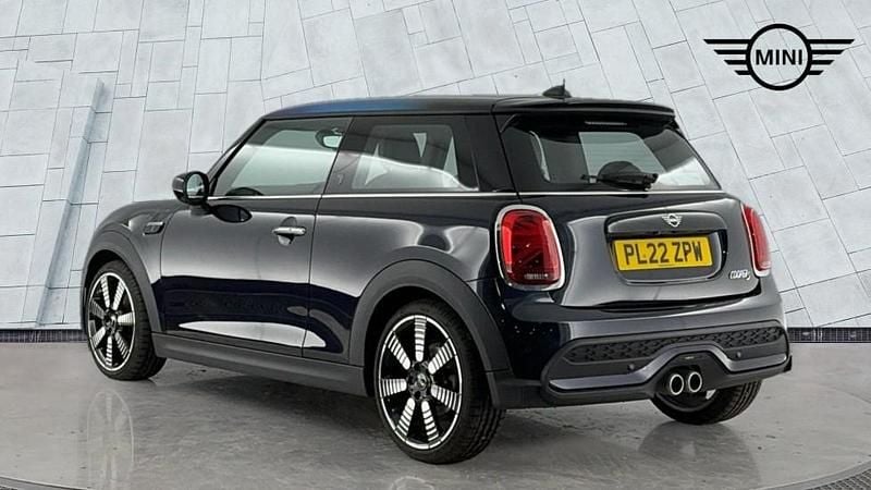 Used Mini Cooper S Exclusive 176 HP (129 kW) 2022 Black Hatchback