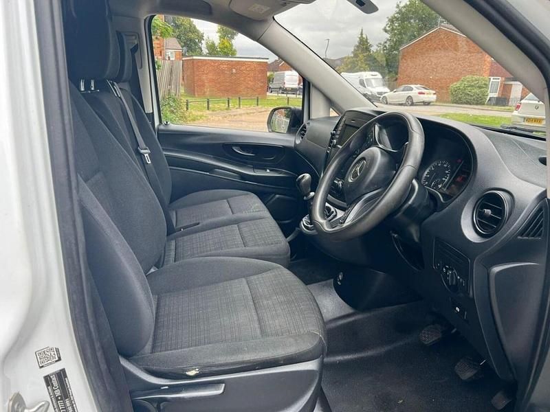 Begagnad Mercedes Vito 2018 Vit Van
