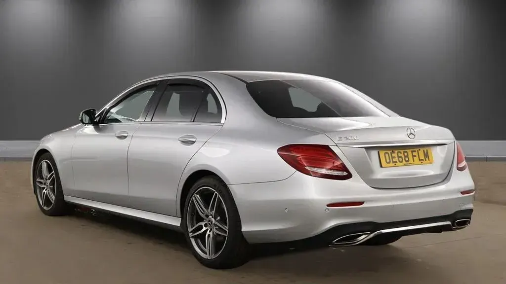 Used Mercedes E200 AMG line 184 HP (135 kW) 2018 Silver Sedan