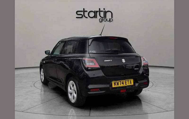 Used Suzuki Swift 80 HP (58 kW) 2024 Black Hatchback