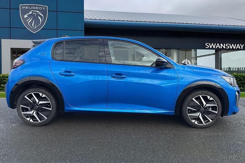 Used Peugeot 208 GT 99 HP (72 kW) 2024 Blue Hatchback