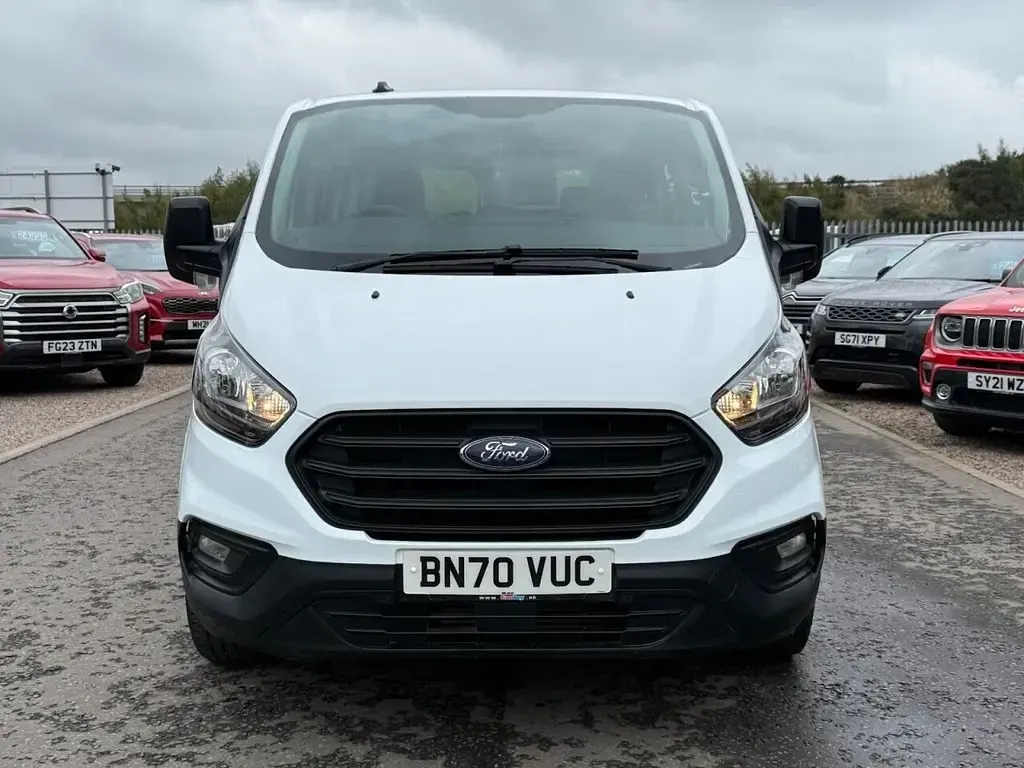 Used Ford Transit Custom 105 HP (77 kW) 2021 White Van