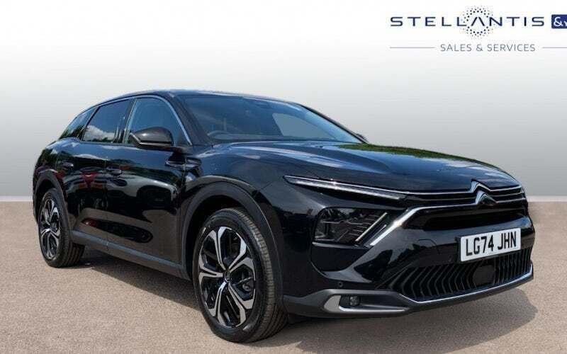 Used 2022 Citroën C5 X Shine Estate | £22,736 (Fair price) - Image 1/4