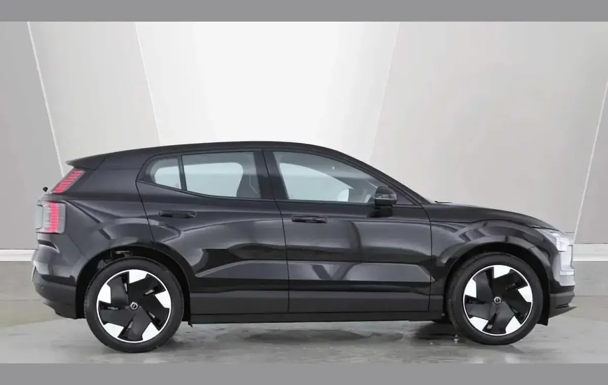 New Volvo EX30 Performance 310 kW (422 HP) 2025 Black SUV