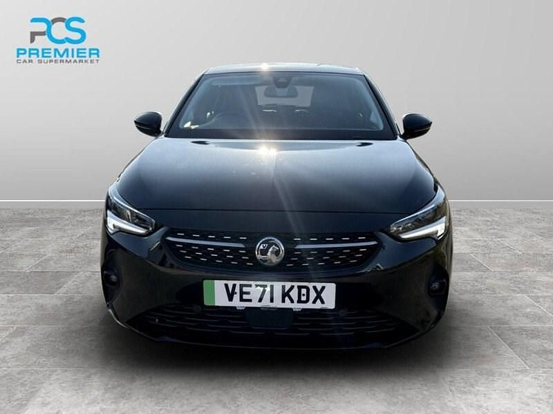 Second-hand Vauxhall Corsa-e Elite 100 kW (136 CP) 2021 Negru Hatchback