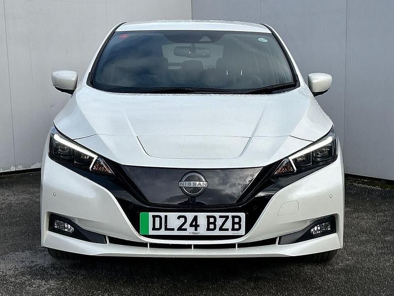 Used Nissan Leaf Tekna 110 kW (150 HP) 2024 White Hatchback