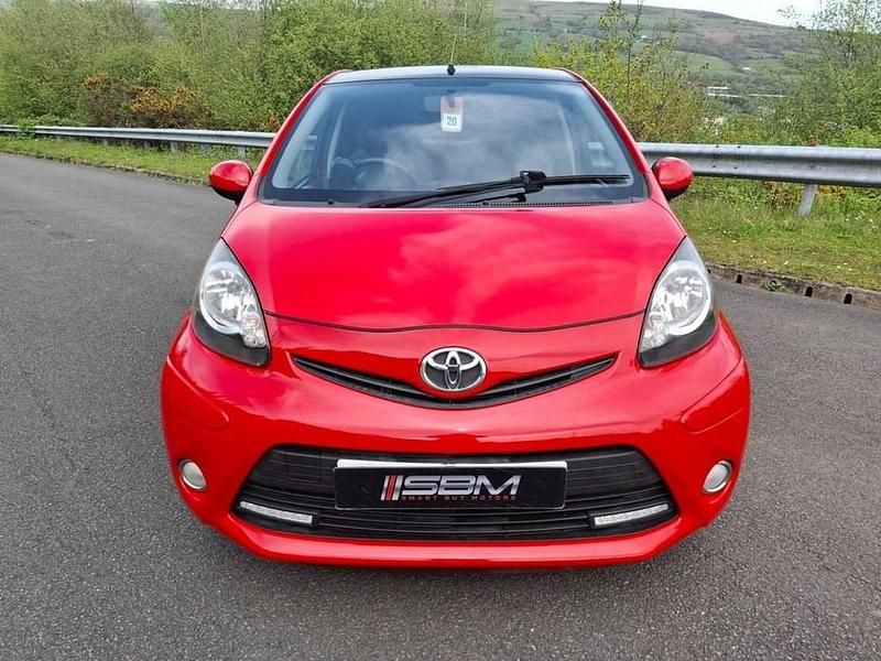 Usado Toyota Aygo 2013 Multicoloured Citadino