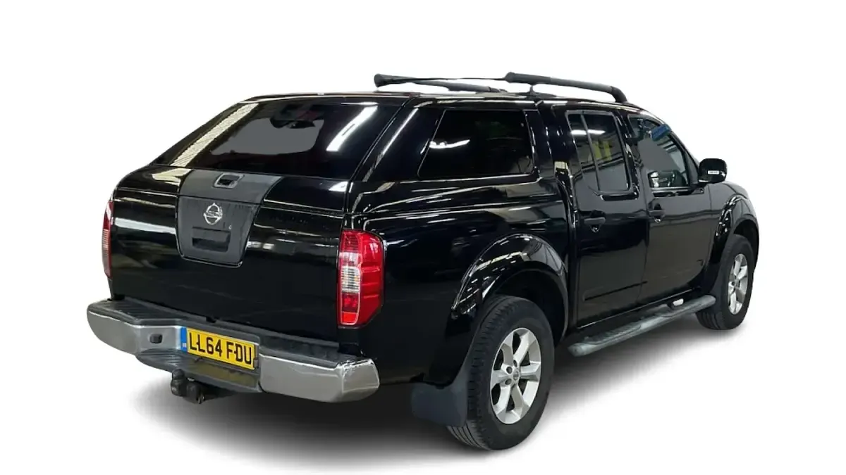 Used Nissan Navara Tekna 2014 Black Pickup