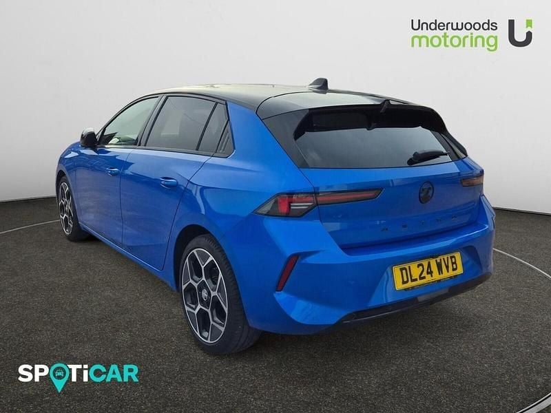 Used Vauxhall Astra Ultimate 128 HP (94 kW) 2024 Blue Hatchback