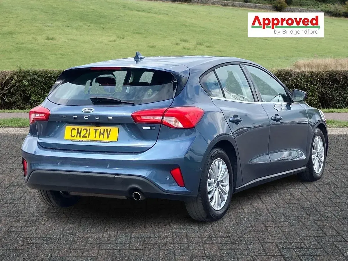 Używany Ford Focus Titanium 2021 Niebieski Hatchback