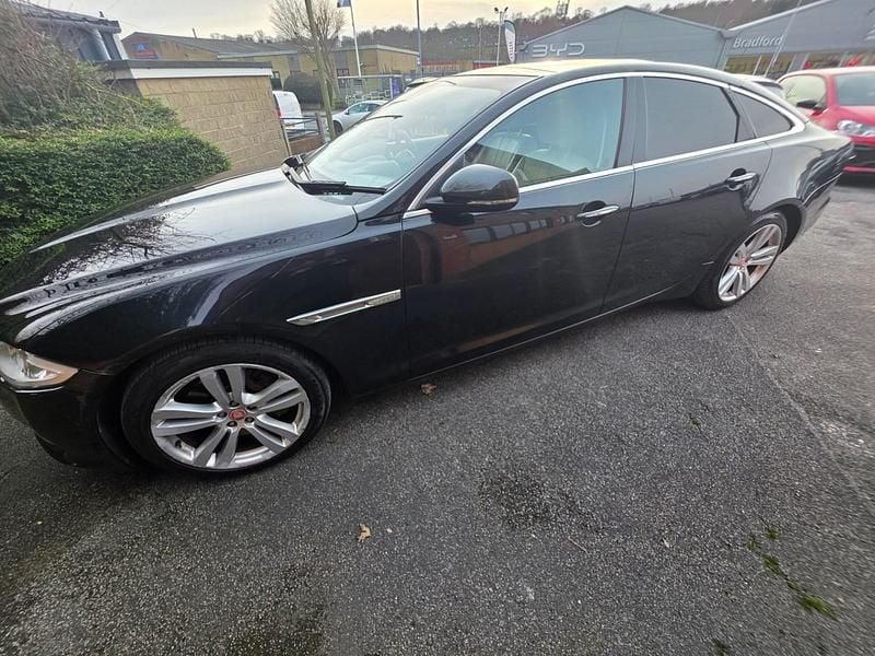 Used Jaguar XJ Premium Luxury 275 HP (202 kW) 2012 Black Sedan