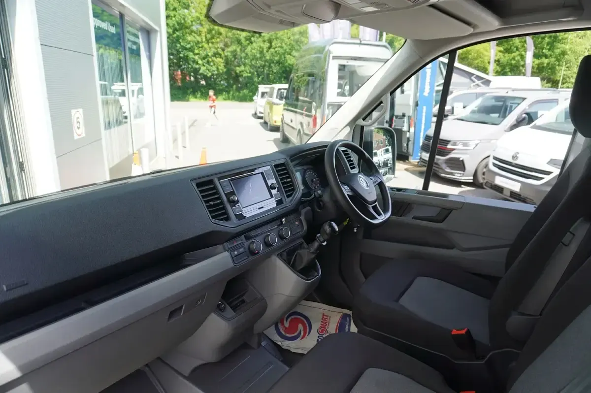 Used VW Crafter 140 HP (102 kW) 2024 White Van