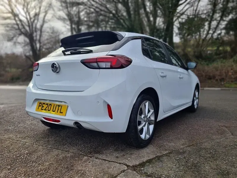 Usado Vauxhall Corsa 75 HP (55 kW) 2020 Branco Citadino