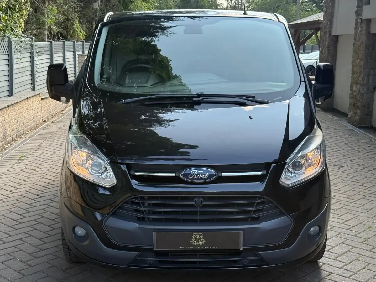 Used Ford Transit Custom Limited 125 HP (91 kW) 2014 Black Van