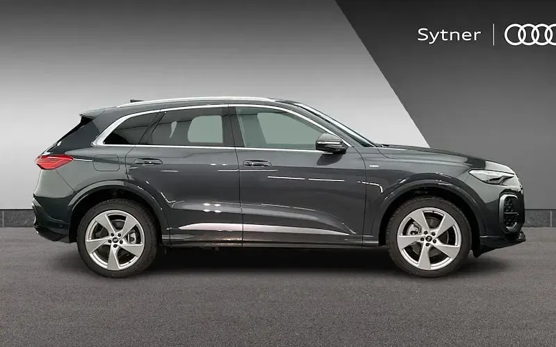 New Audi Q5 S-Line 204 HP (150 kW) 2025 SUV