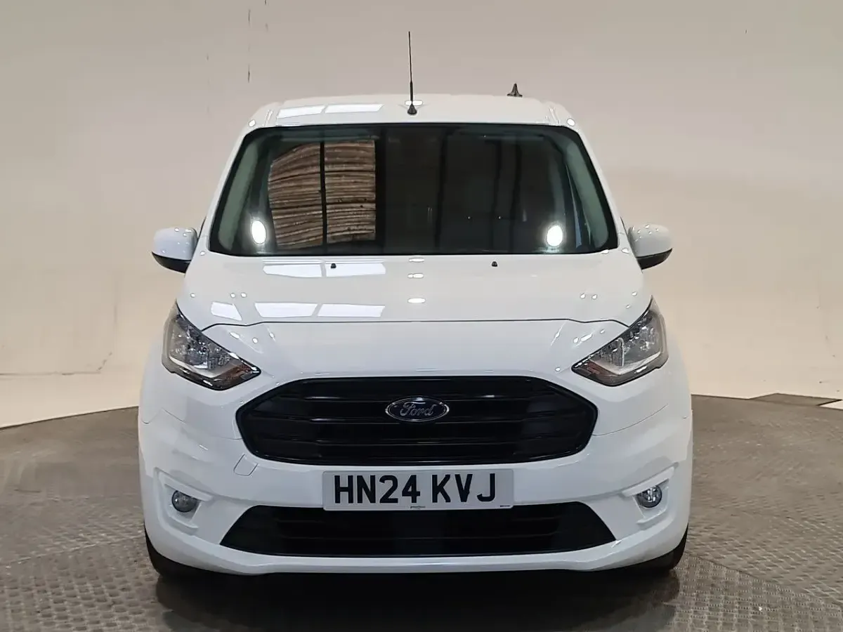 Second-hand Ford Transit Connect Limited 100 CP (73 kW) 2024 Alb Monovolum