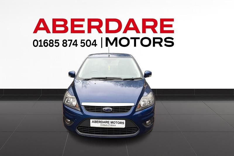 Used Ford Focus Zetec 110 HP (80 kW) 2010 Blue Hatchback
