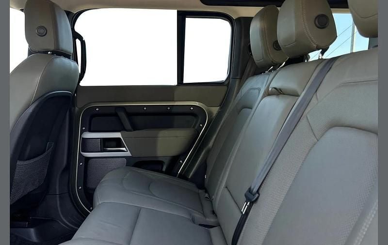 Used Land Rover Defender SE 245 HP (180 kW) 2022 Green SUV