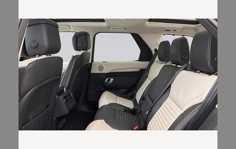 Used Land Rover Discovery 5 HSE Dynamic 344 HP (253 kW) 2024 Silver SUV