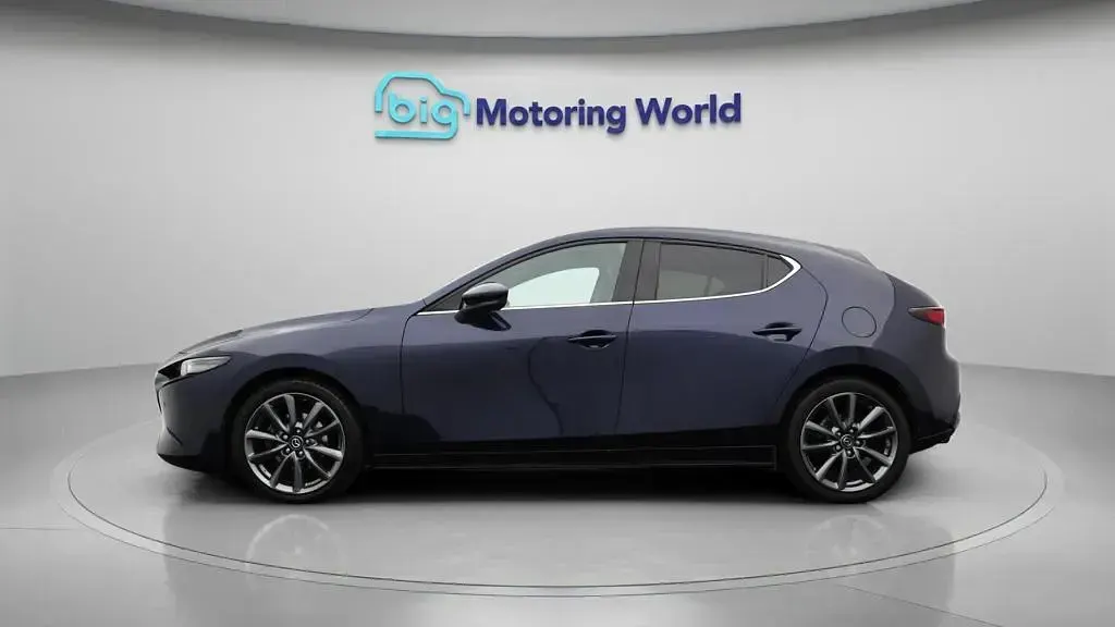 Used Mazda 3 Inclusive 122 HP (89 kW) 2021 Blue Hatchback
