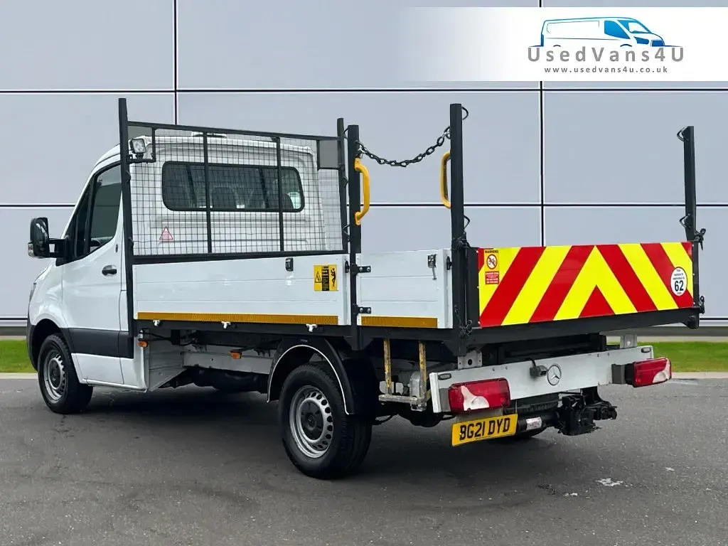 Used Mercedes Sprinter Progressive 163 HP (119 kW) 2021 White Van