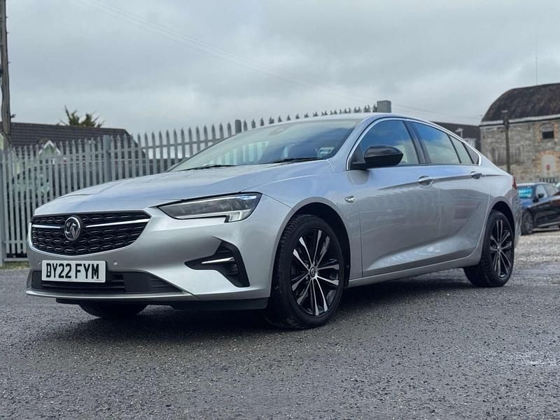 Used Vauxhall Insignia Edition 122 HP (89 kW) 2022 Silver Hatchback
