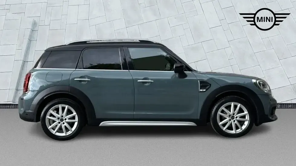 Used Mini Cooper Countryman Sport 134 HP (98 kW) 2020 Green SUV