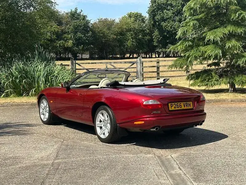 Used Jaguar XK8 290 HP (213 kW) 1997 Blue Cabriolet