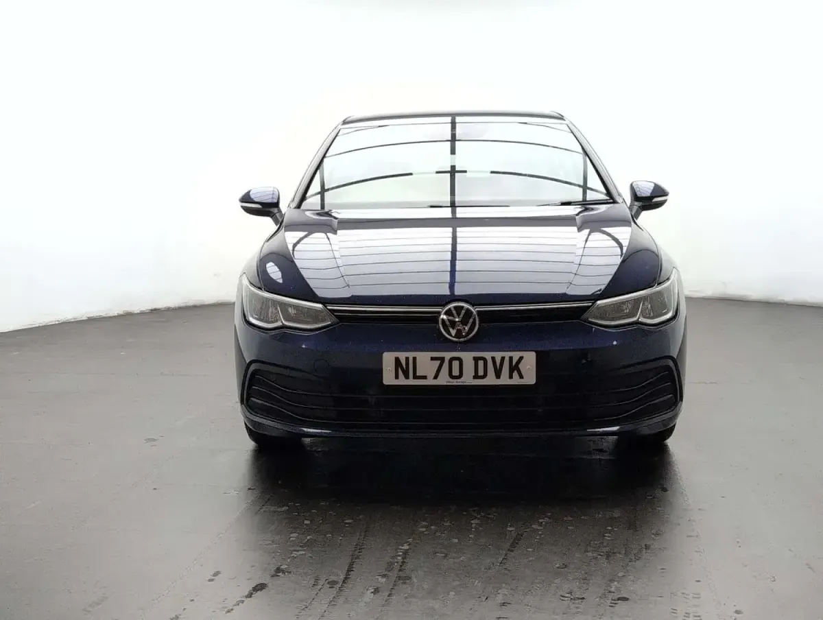 Used VW Golf VII Life 130 HP (95 kW) 2020 Blue Hatchback