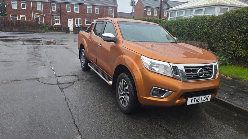 Used Nissan Navara Acenta+ 2016 Orange Pickup