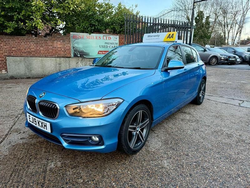 Used BMW 118 Sport Line 2019 Blue Hatchback