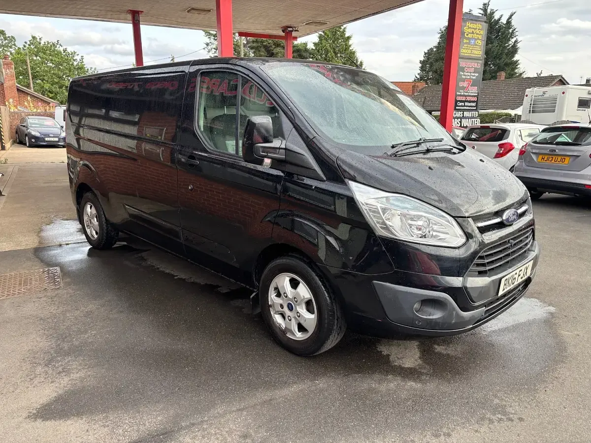 Used Ford Transit Custom Limited 125 HP (91 kW) 2016 Black Van