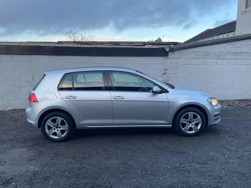 Used VW Golf VII Match 105 HP (77 kW) 2015 Silver Hatchback