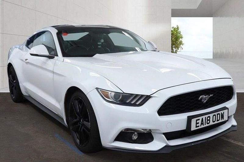 Used Ford Mustang 310 HP (228 kW) 2018 White Coupe