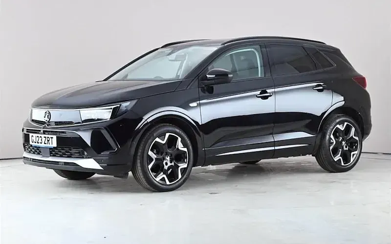 Second-hand Vauxhall Grandland X Ultimate 131 CP (96 kW) 2023 Negru SUV