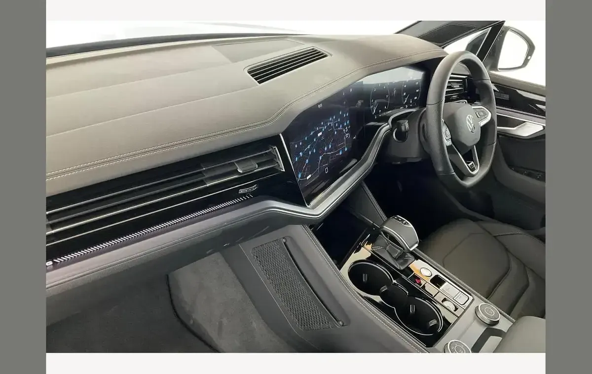 Used VW Touareg Black Edition 286 HP (210 kW) 2025 Black SUV