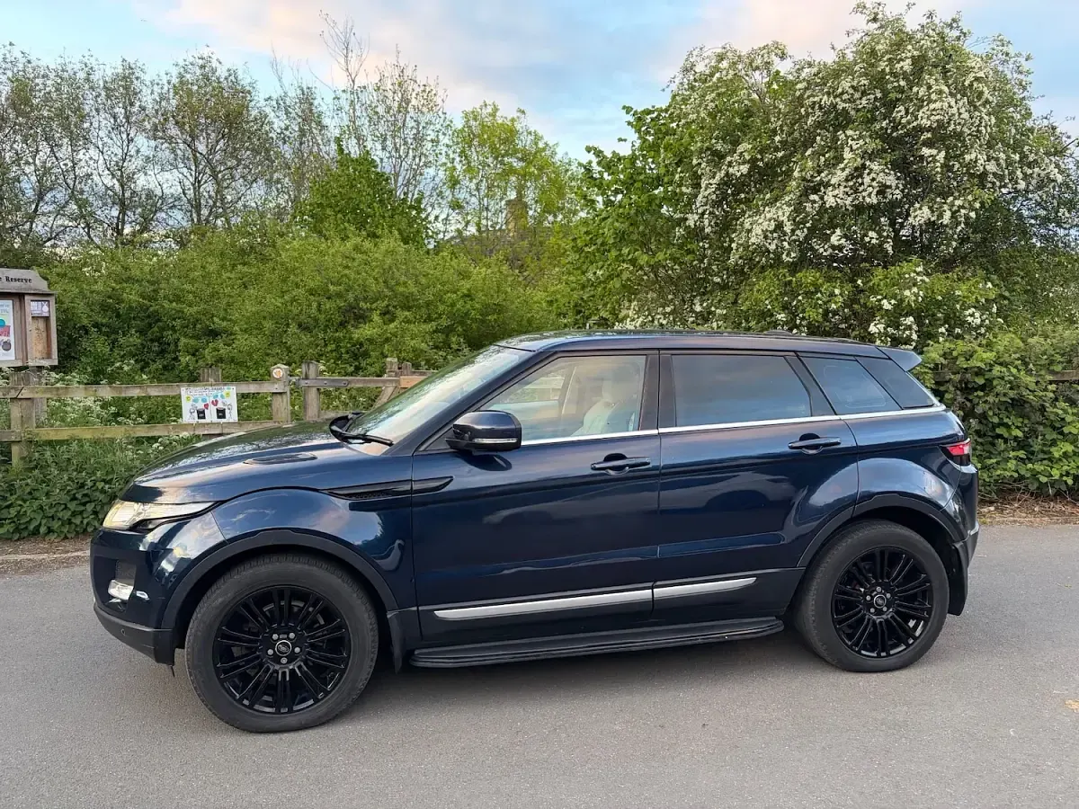 Used Land Rover Range Rover evoque Prestige 2013 Blue SUV