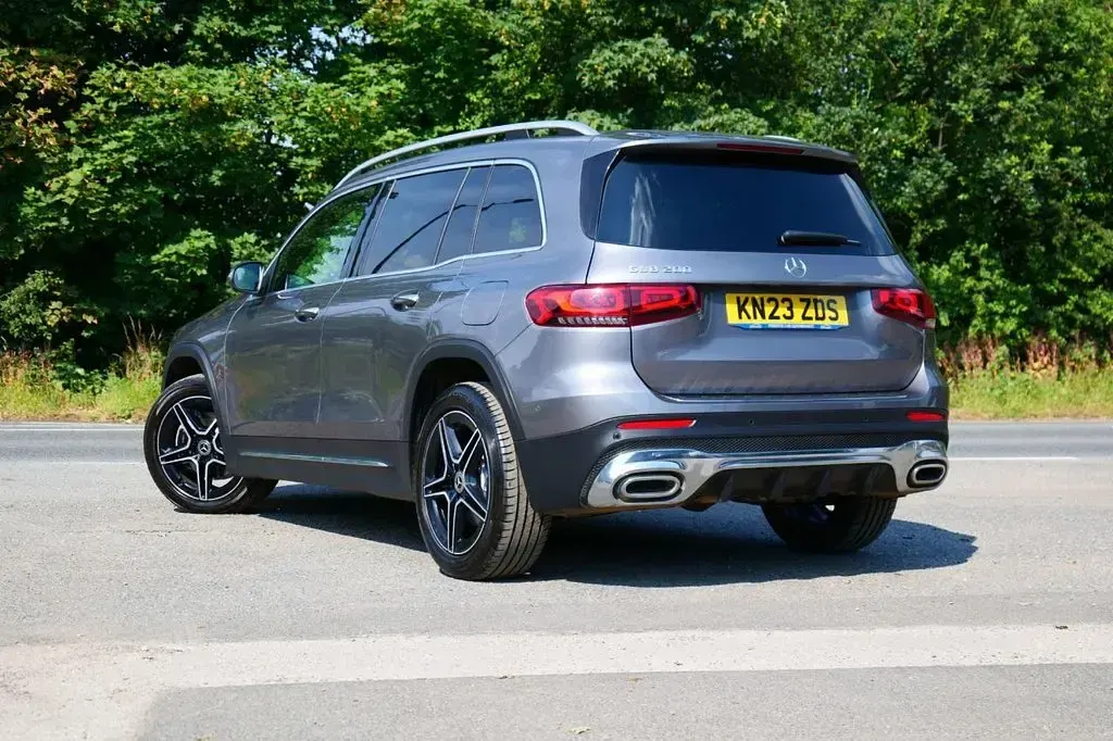 Used Land Rover Range Rover evoque R-Dynamic 204 HP (150 kW) 2022 Red SUV