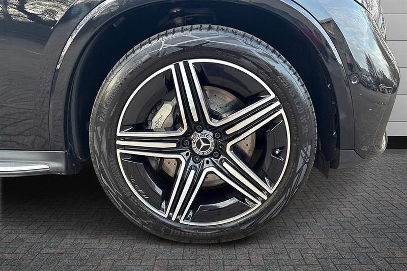 Used Mercedes GLC220 AMG Line Premium 197 HP (144 kW) 2023 Obsidian black Estate