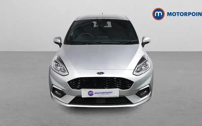 Usado Ford Fiesta ST-Line 95 HP (69 kW) 2020 Prateado Citadino