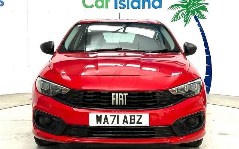 Used Fiat Tipo 101 HP (74 kW) 2022 Hatchback