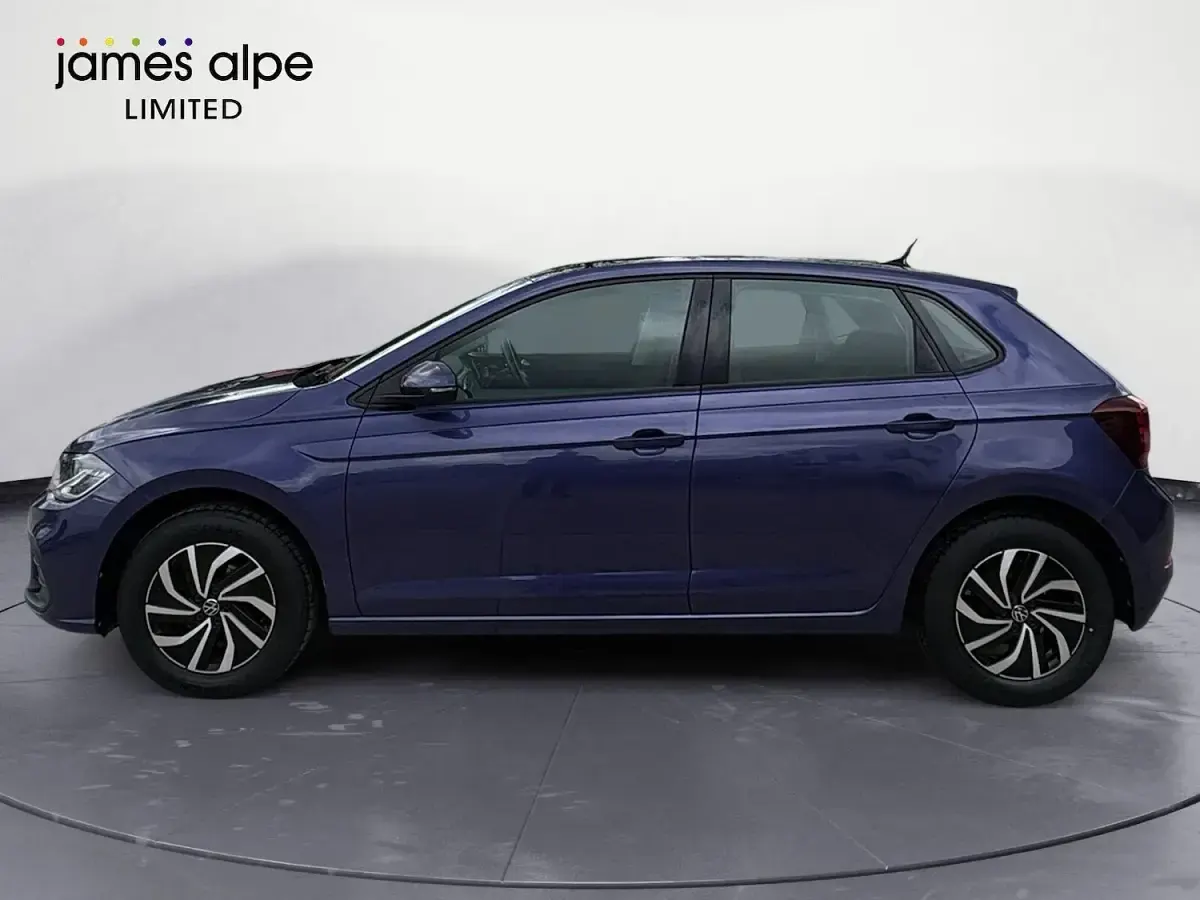 Used VW Polo Life 95 HP (69 kW) 2022 Mauve/purple Hatchback