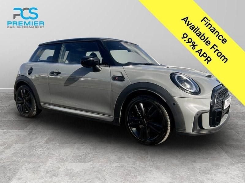 Moonwalk grey Used 2021 Mini Cooper S Hatch Hatchback | £15,295 (Fair price) - Image 1/4