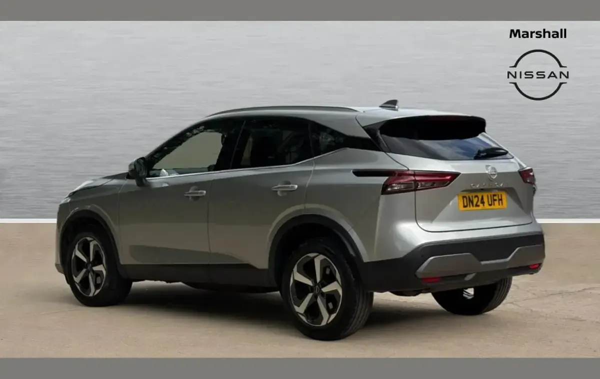 Used Nissan Qashqai N-Connecta 155 HP (114 kW) 2024 Silver SUV