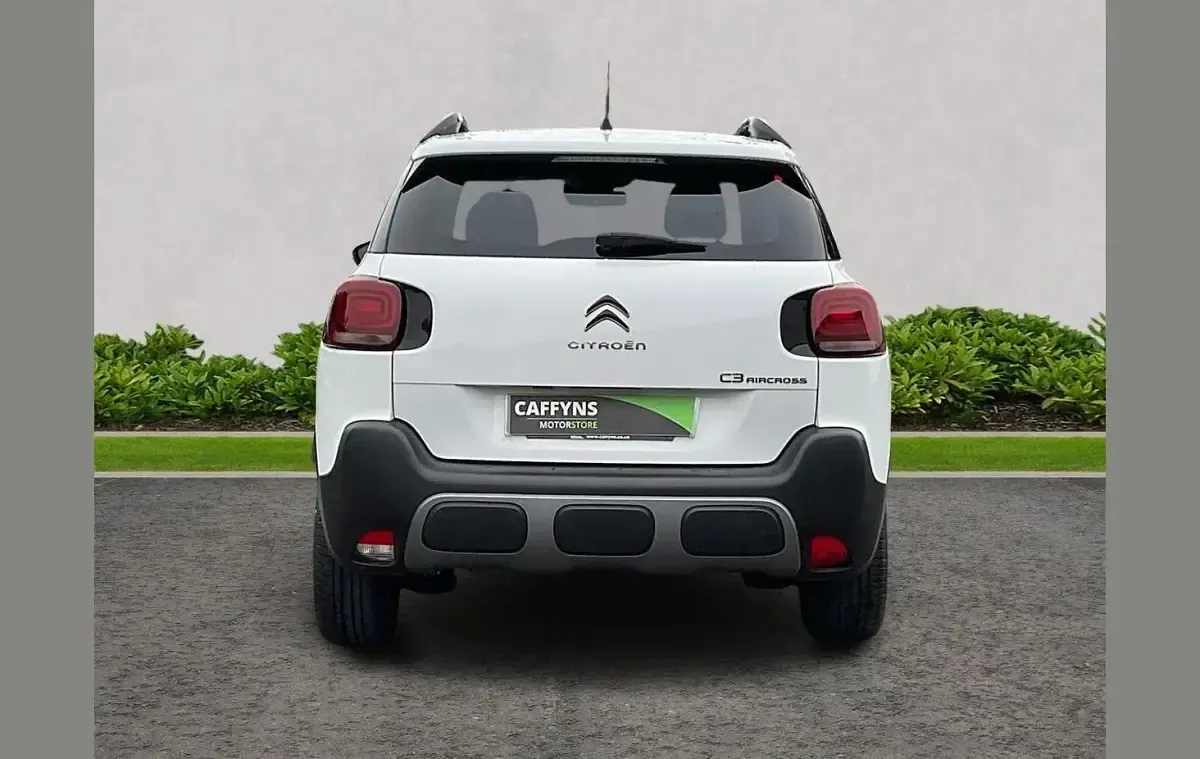 Used Citroën C3 Aircross PureTech 108 HP (79 kW) 2023 White SUV
