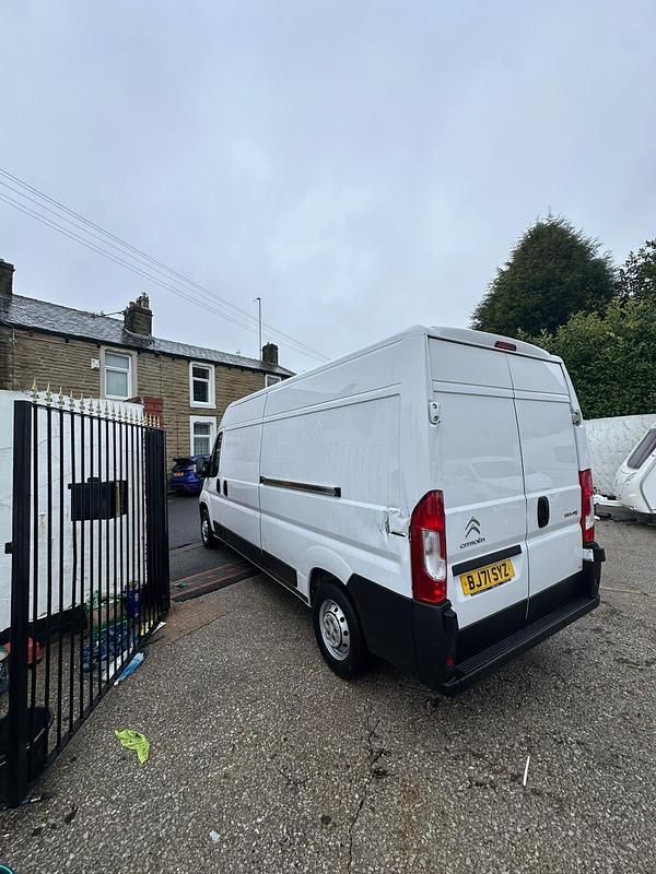 Used Citroën Relay 140 HP (102 kW) 2021 White Van