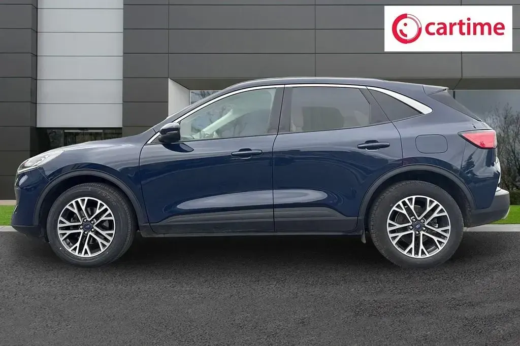 Used Ford Kuga Titanium 150 HP (110 kW) 2021 Blue SUV
