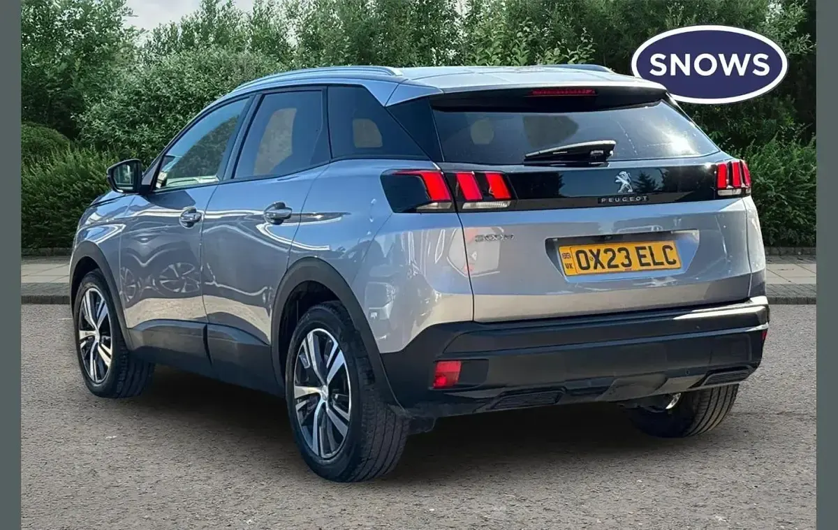 Used Peugeot 3008 Active+ 131 HP (96 kW) 2023 Cumulus grey SUV