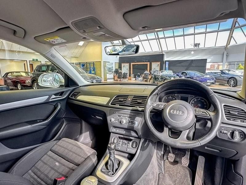 Used Audi Q3 Comfort 184 HP (135 kW) 2015 White SUV