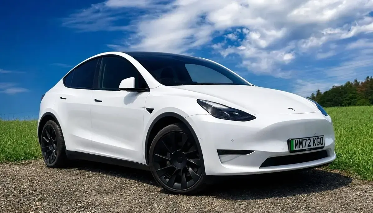 Used Tesla Model Y Long Range AWD 282 kW (384 HP) 2022 White SUV